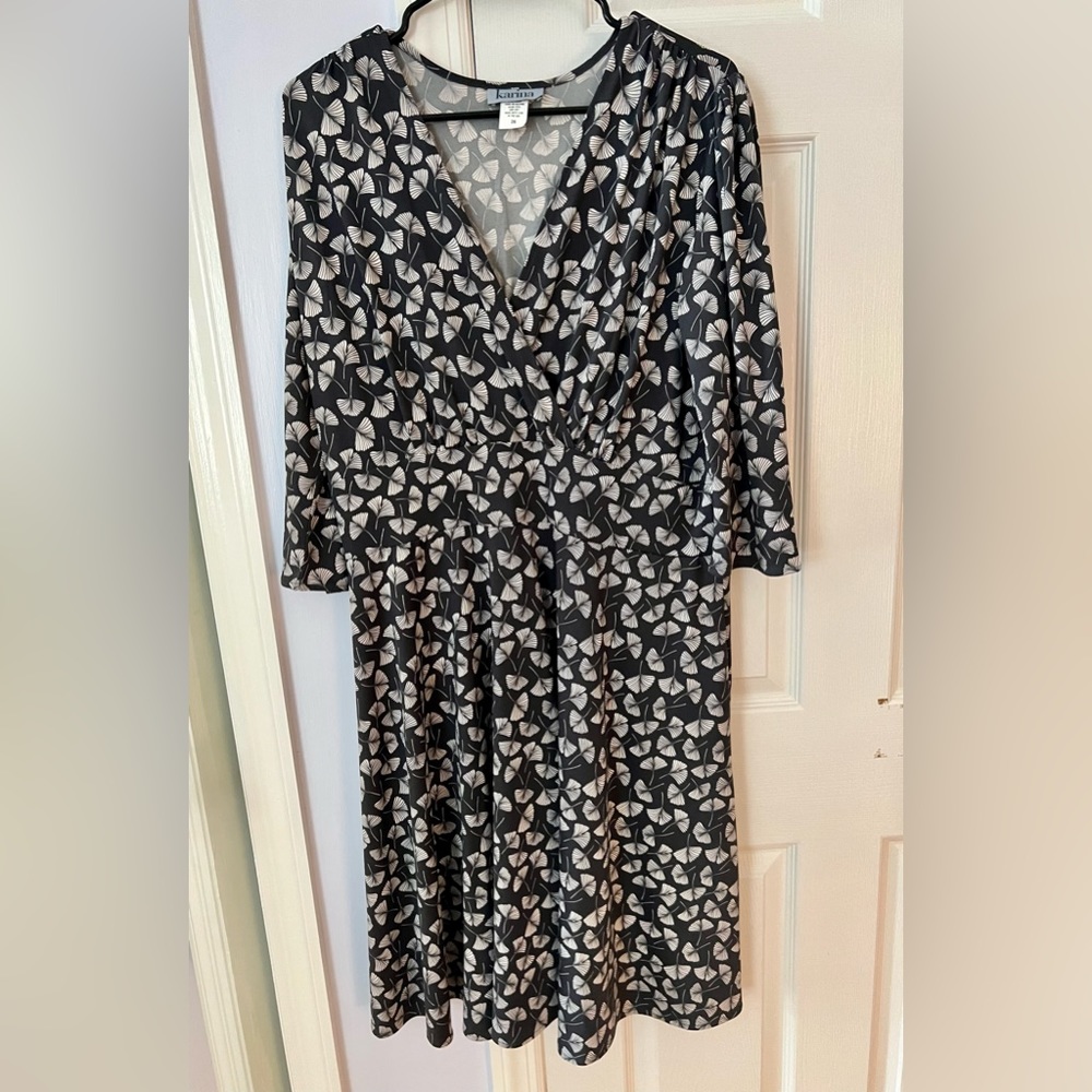 Karina dress- Navy Blue and White Ginkgo Leaf 3/4 Sleeve 2X